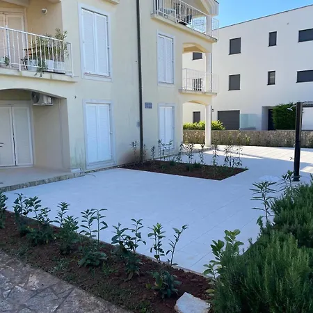 Sea View By Moro Apartment Malinska Exterior photo